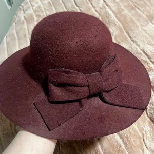 Burgundy winter floppy hat with bow